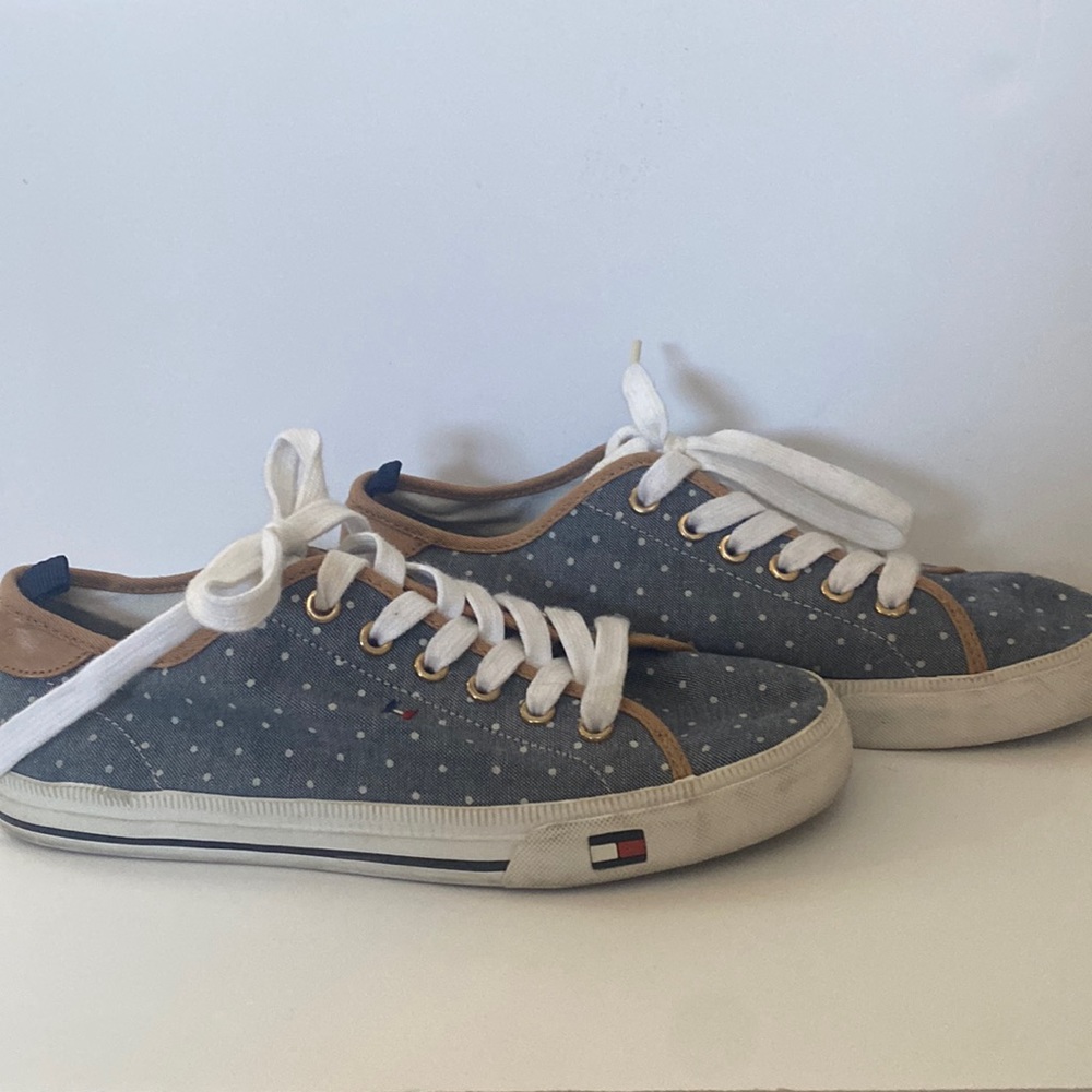 Tommy Hilfiger denim sneakers with polka dots